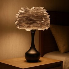 Lampe de table avec plumes