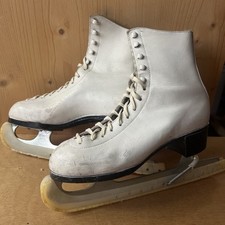 Patin a glace Alviera Taille 37  en cuir sans emballage Dc20