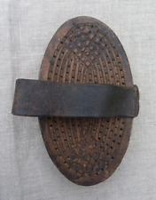 ANCIENNE BROSSE POUR LES CHEVAUX - ART POPULAIRE