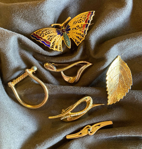 Ensemble broches dorées - 6,