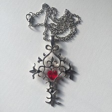 Pendentif gothique "Vampire Diaries"