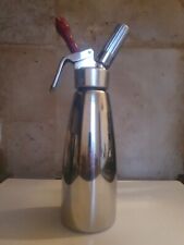 Siphon à Chantilly professionnel en acier Inoxydable de la marque ISI.