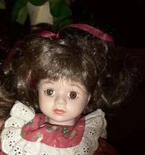  Poupée avec tête, mains et