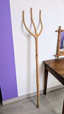 Ancienne fourche campagnarde en bois