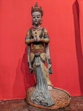 Sculpture ancienne bois polychrome statue divinité Asie art populaire Thaïlande