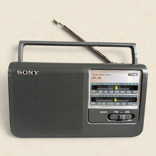 Sony icf portable - icf-38,