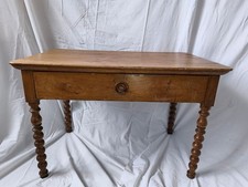 Table basse ou bureau d'enfants en chêne avec un grand tiroir fonctionnel