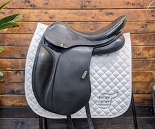 18" Stubben Aramis II *Wool