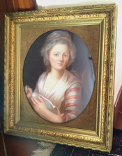 pastel ancien grand portrait de jeune fille du 18ème siècle dans son cadre doré