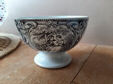 Très ancien bol Creil et Montereau noir et blanc sur piedouche en très bon état