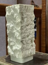 vase porcelaine contemporain porcelaine biscuit bloc de glace signé SCHERZER 