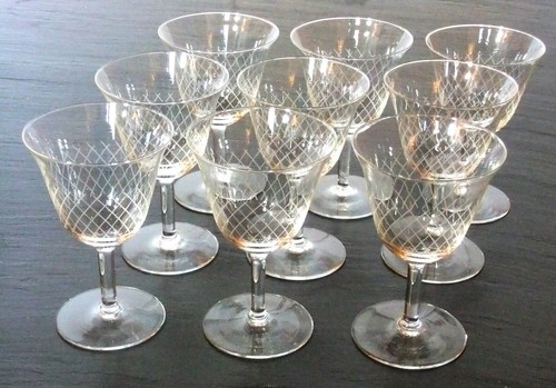 Verres vin en - à,