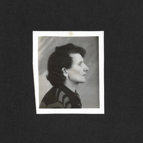 Femme profil identité visage