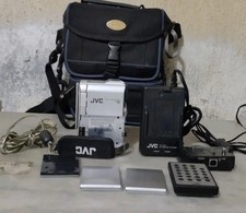 JVC CAMÉSCOPE NUMÉRIQUE MINI DV AVEC ACCESSOIRES ORIGINAUX