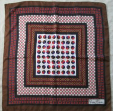 - Foulard PIERRE CARDIN soie