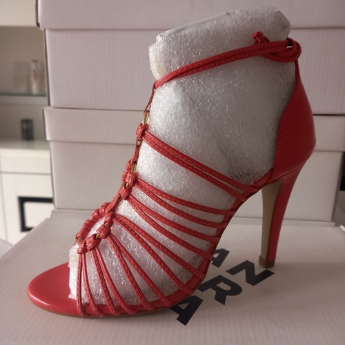 Neuf sandales véritable - ,