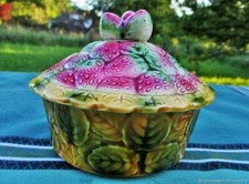 Coupe avec couvercle pour
