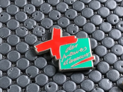 Pins pin badge croix - pin, rouge
