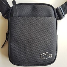 Sacoche Zippée Noire Lacoste