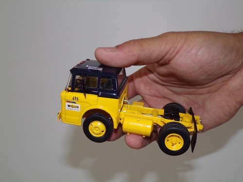 Def ixo altaya camion - 1/43,