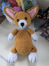 Chien, doudou en peluche fait