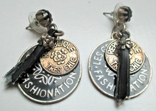 Boucles d'oreilles percées