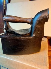 Ancien Fer À Repasser a