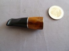 Ancien fume cigare en résine noire et ambre