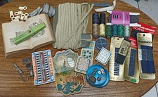 LOT MERCERIE, dé, dentelles, étui aiguilles, cousette, livre ouvrages de dames