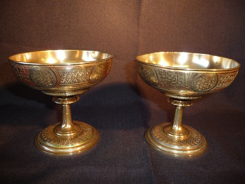 Paire coupes bronze - de, en