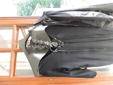 déguisements du Moyen Age pour homme avec chemise à lacets et cape d'épaule