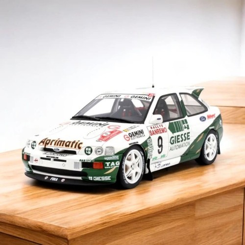 Otomobile ot1038 ford escort - otomobile,