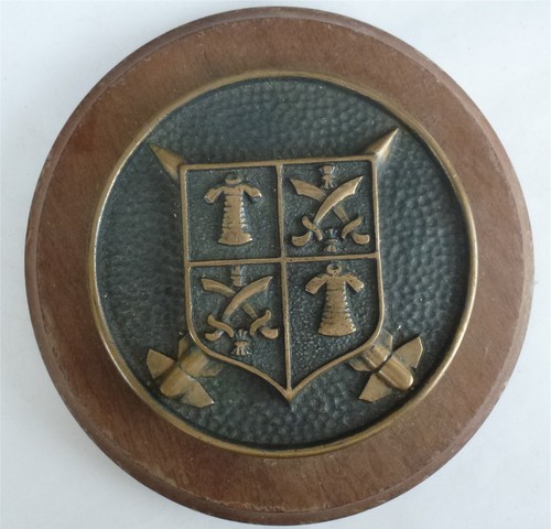 Petit thouars escorteur - thouars,
