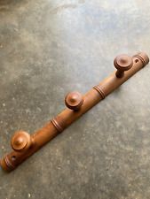 Ancien porte manteau mural