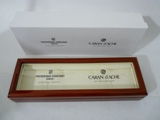 Écrin vitrine Montre