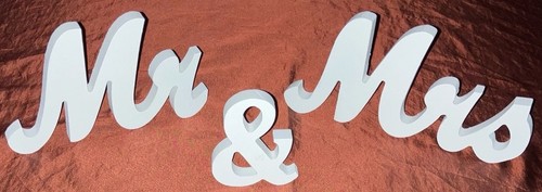 Mrs wooden letters - &,