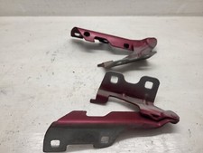 Charnière capot moteur pour