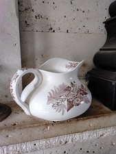 Broc De Toilette  En Faïence  Modèle  Liseron Marron