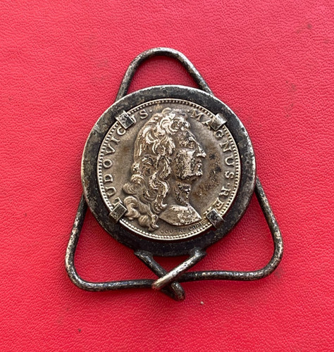 Belle pince billets - à,