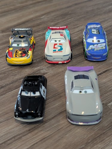 Disney pixar cars lot - disney,