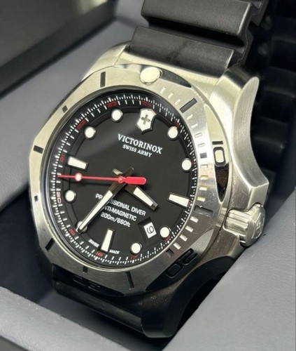 Montre homme victorinox - montre, swiss