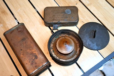 Lot  militariat  boite secours