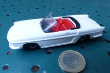 Voiture Miniature années 60 métal VEREM 1/43: Renault Floride, parfait état !