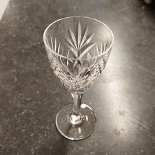 VERRE en CRISTAL Ciselé Saint