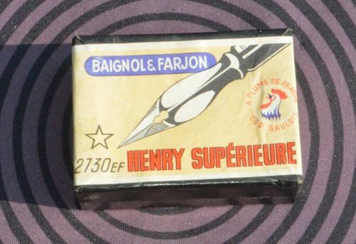 Boite plumes scellée - boite,
