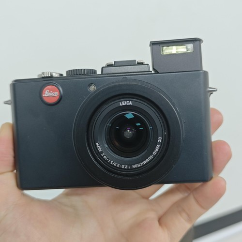 Leica lux digital camera - d-lux,