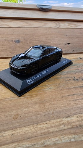 Minichamps porsche taycan - minichamps,