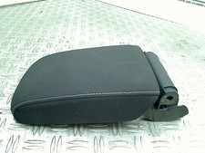 ACCOUDOIR CENTRAL VW Golf VII