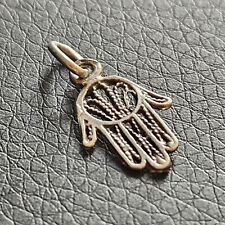 Petit pendentif main de Fatma