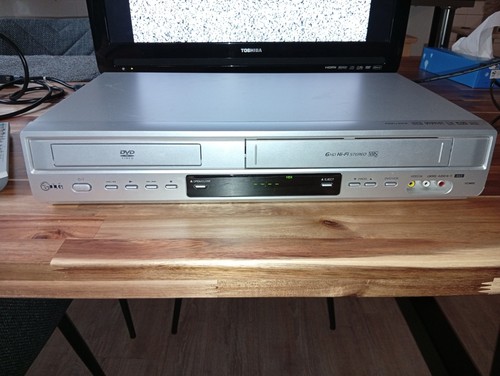 Vc9800 dvd vhs combo - vc9800, player
